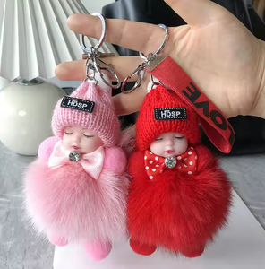Porte-clés en fourrure de lapin moelleuse pour bébé - Pompon en fourrure, breloque de sac en peluche douce pour filles, vente en gros, MOQ 30 pièces - Product Image 3
