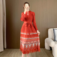Robe midi plissée unie rouge festive, écologique, lavable, respirante, tissée, à manches longues, pour femme, avec taille naturelle et ceintures élégantes