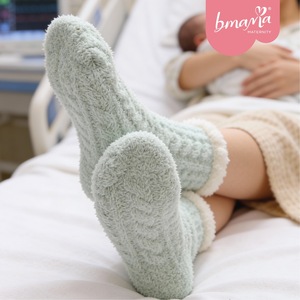 Women's Thick Fuzzy Crew Socks Soft Coral Fleece Home Socks Women's Cozy Coral Fleece Winter Socks Thermal Indoor Floor Socks - Product Image 2