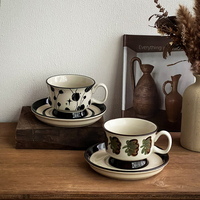 Ensemble tasse et soucoupe à café en céramique peintes à la main, style rétro, pour le thé de l'après-midi, motif floral, en stock