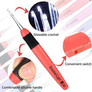 Kit de crochets lumineux à LED 9 modèles de crochets ergonomiques en plastique pour débutants Kit de crochet pour chandails à tricoter <span class=keywords><strong>Aiguilles</strong></span> brillantes - Product Image 5
