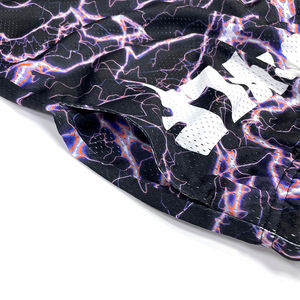 Pantalones cortos de baloncesto personalizados, diseño de malla sublimada, pantalones cortos de baloncesto transpirables clásicos de calle - Product Image 6