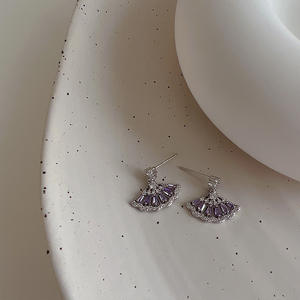 Pendientes de Estilo Coreano de Moda con Mini Circonitas en Forma Ovalada, Decoraciones Versátiles para las Orejas para Mujer, Venta al por Mayor - Product Image 2