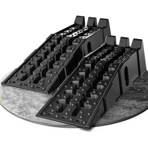 <span class=keywords><strong>Rampe</strong></span> de chargement Jeu de 2 rampes pour une tenue maximale <span class=keywords><strong>Rampe</strong></span> de voiture robuste de 5t pour toutes les surfaces - Product Image 1