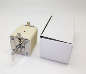 IEC60269ที่ผ่านการรับรอง CE/CB <span class=keywords><strong>NH2</strong></span>ฟิวส์แบบสัมผัสด้วยแรงดันต่ำ500V 400A ความสามารถในการแตกหักสูงได้ - Product Image 4