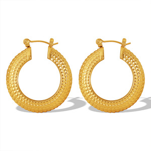 Pendientes de Aro Dorados con Textura, Anillo Elíptico para Uso Diario de Mujer - Product Image 5
