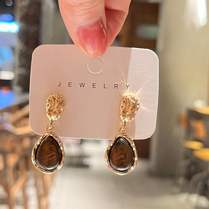 Pendientes <span class=keywords><strong>de</strong></span> Clip Coloridos <span class=keywords><strong>de</strong></span> Moda para Mujer, Chapado en Rodio Plateado, Cristal, Diamantes <span class=keywords><strong>de</strong></span> Imitación, Diseño Geométrico, Regalo, Venta al por Mayor - Product Image 2