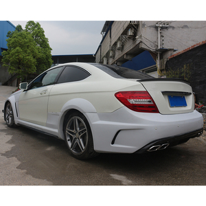 W204 C63 2007-2014 汽车改装升级黑系列车身套件前保险杠后保险杠侧裙挡泥板适用于奔驰C级 - Product Image 6