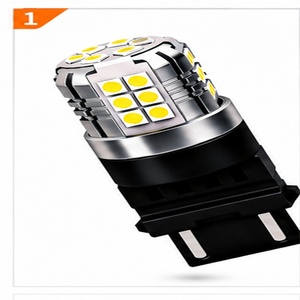ใหม่ยูนิเวอร์แซลคาร์ LED หลอดไฟหน้ารถ 10-30V 710LM การกระจายความร้อนอย่างมีประสิทธิภาพ ใช้งานได้ยาวนาน - Product Image 1