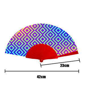 Abanico Plegable Rojo de 23 cm con Varillas de Plástico Resistentes, Ligero y Portátil para Fiestas de Verano y Uso Diario - Product Image 2