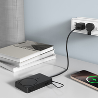 OEM Écran LED portable d'extérieur, batterie externe magnétique sans fil 10000mAh pour iPhone