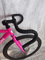 Vélo à pignon fixe 700C, vélo fixie à une vitesse, cadre en acier Hi-Ten, guidon Bullhorn, jantes profondes en V, logo personnalisé OEM, vélo de ville et de piste