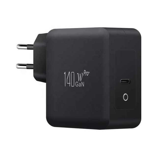 World Travel 140W EU Plug Fast Charger with Display PD3.1 & QC3.0 30W Output for Laptop and Mobile Phones