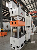 Presse hydraulique à quatre colonnes Y32 Boreino 200 tonnes pour roulements et pompes, utilisée pour la production en série de volets dans les ateliers