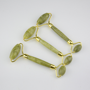 Authentique <span class=keywords><strong>pas</strong></span> <span class=keywords><strong>cher</strong></span> cristal <span class=keywords><strong>jade</strong></span> sans bruit beauté <span class=keywords><strong>rouleau</strong></span> <span class=keywords><strong>de</strong></span> <span class=keywords><strong>jade</strong></span> masseur outil facial - Product Image 1