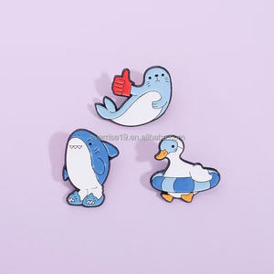 맞춤형 금속 공예 옷깃 핀 소프트 하드 에나멜 브로치 배지 크리스마스 국경일 철 아연 합금 빠른 생산 - Product Image 3