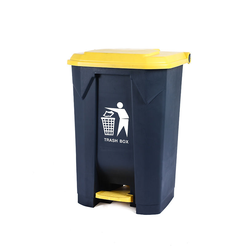 seau gris avec couvercle jaune