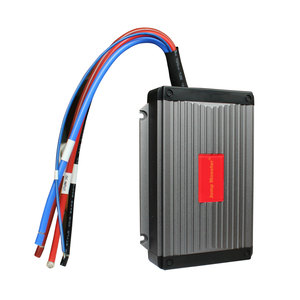 بطارية مقاومة للماء IP65 من الرصاص حمضية/ليثيوم أيون/LiFePO4 على RVs, سيارات مكشوفة ، معسكرات ، معسكرات ، شحن 12.5 فولت إلى 16 فولت 20 أمبير تيار مستمر/تيار مستمر شاحن - Product Image 1