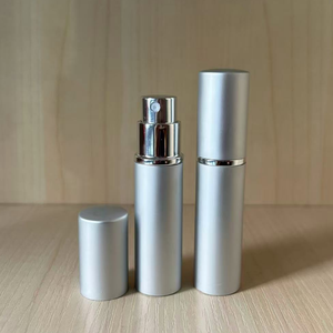 Flacon pulvérisateur cosmétique sans air en acrylique givré de 100 ml <span class=keywords><strong>pour</strong></span> <span class=keywords><strong>toner</strong></span> de voyage, avec pompe à brume fine - Product Image 6