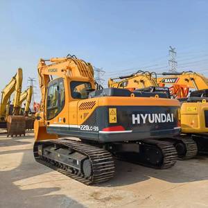 รถขุดไฮดรอลิกฮุนได 220LC-9S รุ่นใหม่จากเกาหลี ขนาด 22 ตัน แบบตีนตะขาบขนาดกลาง สำหรับงานขุดดินและก่อสร้างถนน - Product Image 3