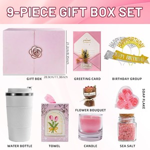 Juego de Regalo de Baño de Lujo con Fragancia, 8 Piezas | Kit de Cuidado Personal con Bombas de Baño y Loción Corporal | Canasta de Regalo de Spa <span class=keywords><strong>para</strong></span> Mujer, <span class=keywords><strong>para</strong></span> Cumpleaños o Navidad - Product Image 2