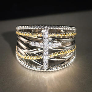 Anillo Religioso con Diamante T0734, Oro Blanco, Corte Brillante Redondo, Color G Natural, Joyería Unisex para Ceremonias - Product Image 2