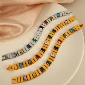 Pulsera geométrica de oro y circonio para mujer, uso diario, engaste de bisel, joyería vintage - Product Image 2