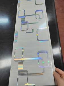 Lámina <span class=keywords><strong>de</strong></span> Plástico <span class=keywords><strong>de</strong></span> <span class=keywords><strong>PVC</strong></span> <span class=keywords><strong>para</strong></span> Techo y Pared, con Estampado Láser <span class=keywords><strong>de</strong></span> 7mm*25cm - Product Image 4