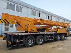 יד שנייה 50 טון מנוף הידראולי בום מנופים שימוש 50 t מנופים משאית ניידת 50 t - Product Image 6