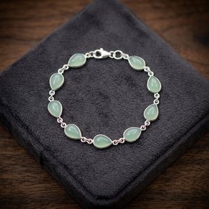 SOUMYA CREATIONS Pulsera Elegante de Plata de Ley 925 con Calcedonia Aqua en Forma de Campana y Engaste de Bisel para Mujer, Ideal para Uso Diario - Product Image 3