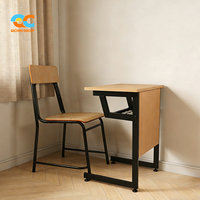 Ensemble bureau et chaise ergonomiques en bois pour étudiant avec panneau frontal et panier à livres en fil métallique – Mobilier scolaire pour salle de classe
