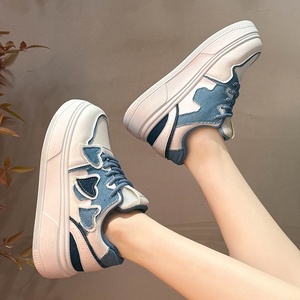 Chaussures de sport de haute qualité 2026 à semelle épaisse, décontractées, respirantes et anti-odeurs pour femmes - Product Image 2