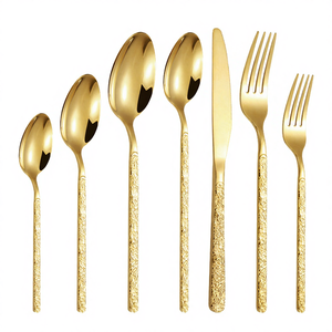 Juego de Cubiertos de Acero Inoxidable Martillado Dorado de Diseño Moderno y Ecológico, Cuchillo, Tenedor y Cuchara, 5 Piezas, Fácil de Limpiar, para Bodas - Product Image 4