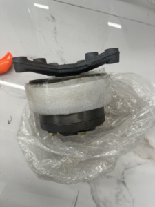 296-4660 ขายึดพูลเลย์พัดลม 296-4660 สำหรับเครื่องยนต์ C6 C6.4 รถขุด 320D 320D L 321D LCR 323D - Product Image 2