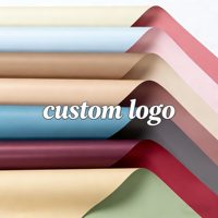 Kertas Pembungkus Bunga Artistik Mewah Bermotif Timbul Dengan Sentuhan Tekstur untuk Presentasi Buket Hadiah Desainer