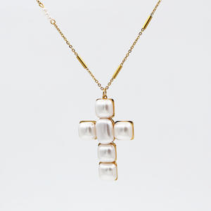 Collar de Acero Inoxidable con Baño de Oro y Colgante de Cruz Cuadrada con Perlas Clásicas, Gran Venta, para Mujer, de Terceros - Product Image 6