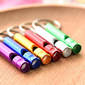 Sifflet de survie en alliage d'aluminium pour le camping, sifflet de sauvetage haute fréquence en métal pour l'extérieur avec porte-clés, formation des arbitres. - Product Image 2