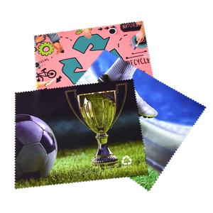 Paño de Limpieza para Gafas de Microfibra Reciclada Bestclean, Impresión Digital de Fútbol, Logotipo Impreso, Tamaño y Material Personalizables, Proveedor de Fábrica - Product Image 1