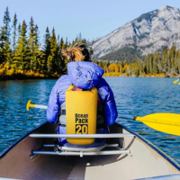 Sacs de voyage élégants 2026 Nouveaux sacs étanches portables 5L avec logo personnalisé, ensemble de sacs de voyage de luxe colorés et imperméables pour la piscine