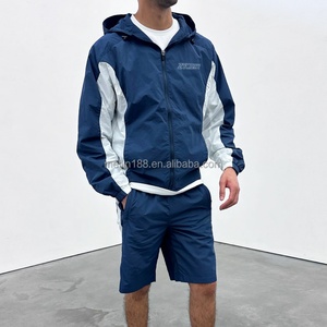 Ventes en gros personnalisées de vestes coupe-vent roses, sweats à capuche zippés et shorts en nylon, ensembles de jogging légers en deux pièces, ensembles de shorts coupe-vent - Product Image 5