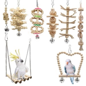 8 pièces/sac Jouets à bascule en bois pour oiseaux et perroquets, jouets naturels à mâcher/déchiqueter et à grignoter pour calopsittes, perruches et perruches du Canada - Product Image 1