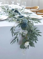 Guirlande de feuilles d'eucalyptus et de saule avec fleurs blanches, QSLH-FW01-2022, centre de table artisanal pour mariage, fleur de table d'honneur