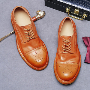 Chaussures en cuir formelles pour hommes à bout large, semelle Goodyear britannique embossée faite à la main, chaussures haut de gamme pour hommes - Product Image 5