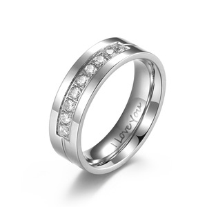 Colgante Temático de Acero Negro Grabado con Corona y Piedra Azul, Joyería para Uso Diario - Product Image 4