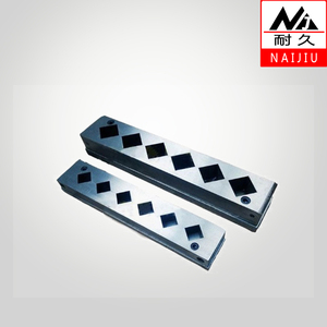 Moule à cubes en acier EL39-0410 de 50 mm pour essais de résistance du béton, avec garantie d'un an - Product Image 1