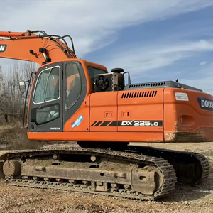Marque originale dx225lc dx225 pelleteuses d'occasion 22 tonnes sur chenilles machines d'excavateur Doosan d'occasion de Chine stock de pelle compacte - Product Image 1