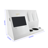 Support d'affichage moderne personnalisé en acrylique pour flacons de soins de la peau blancs avec éclairage LED, écran de 7 pouces, montage facile - Utilisation médicale et beauté