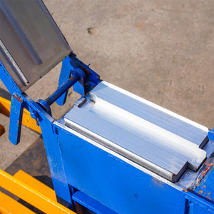 Macchina per Blocchi di Fango Qmr2-40 Qmr1-40 a Basso Costo per Guadagnare, Prezzi Macchina per Mattoni Autobloccanti - Product Image 6