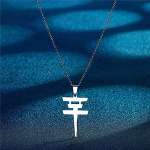 2024 collar de acero inoxidable directo de fábrica barato Vintage <span class=keywords><strong>Tokio</strong></span> <span class=keywords><strong>Hotel</strong></span> colgante collar gargantilla para hombres y mujeres - Product Image 4