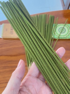 Varillas de Incienso Orgánicas Hechas a Mano con Aroma a Eucalipto Natural de 40 cm, Aromaterapia Ecológica para Spa, Yoga y Meditación - Product Image 3